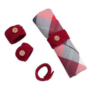 UGG Red Cable Knit Napkin Rings Set Of 4 NEW
